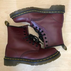 Dr. Martens 1460 Women’s Smooth Leather Lace Up Boots — Cherry Red